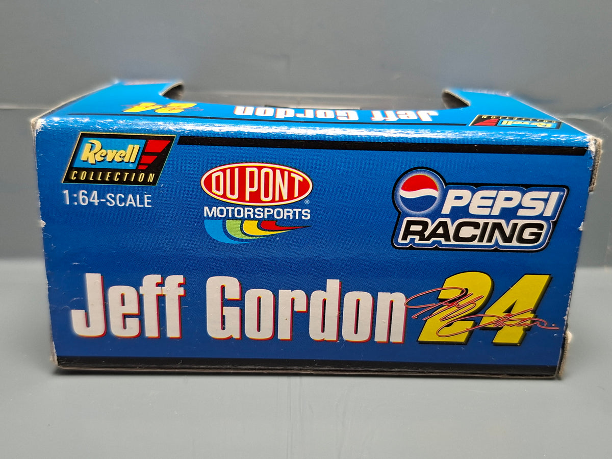 Revell 1/64 2001 Dupont Pepsi Chevrolet Monte Carlo Jeff Gordon limitée   (NP22)