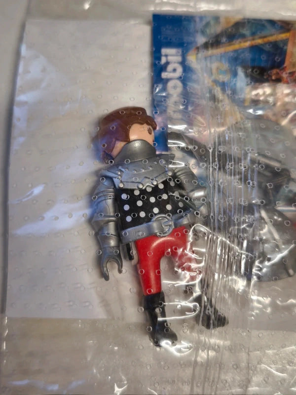 Playmobil personnage chevalier avec hache et bouclier (NP26)