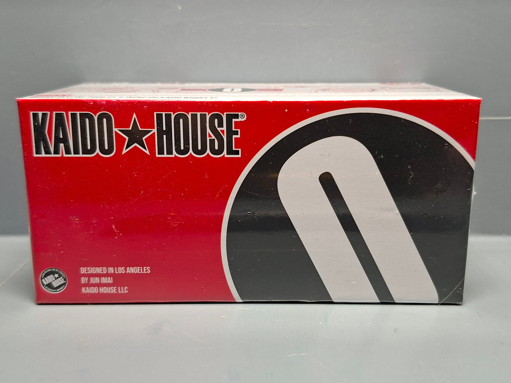 Mini GT Kaido House Nissan Skyline 2000 GT-R  n° 211 (NP40)