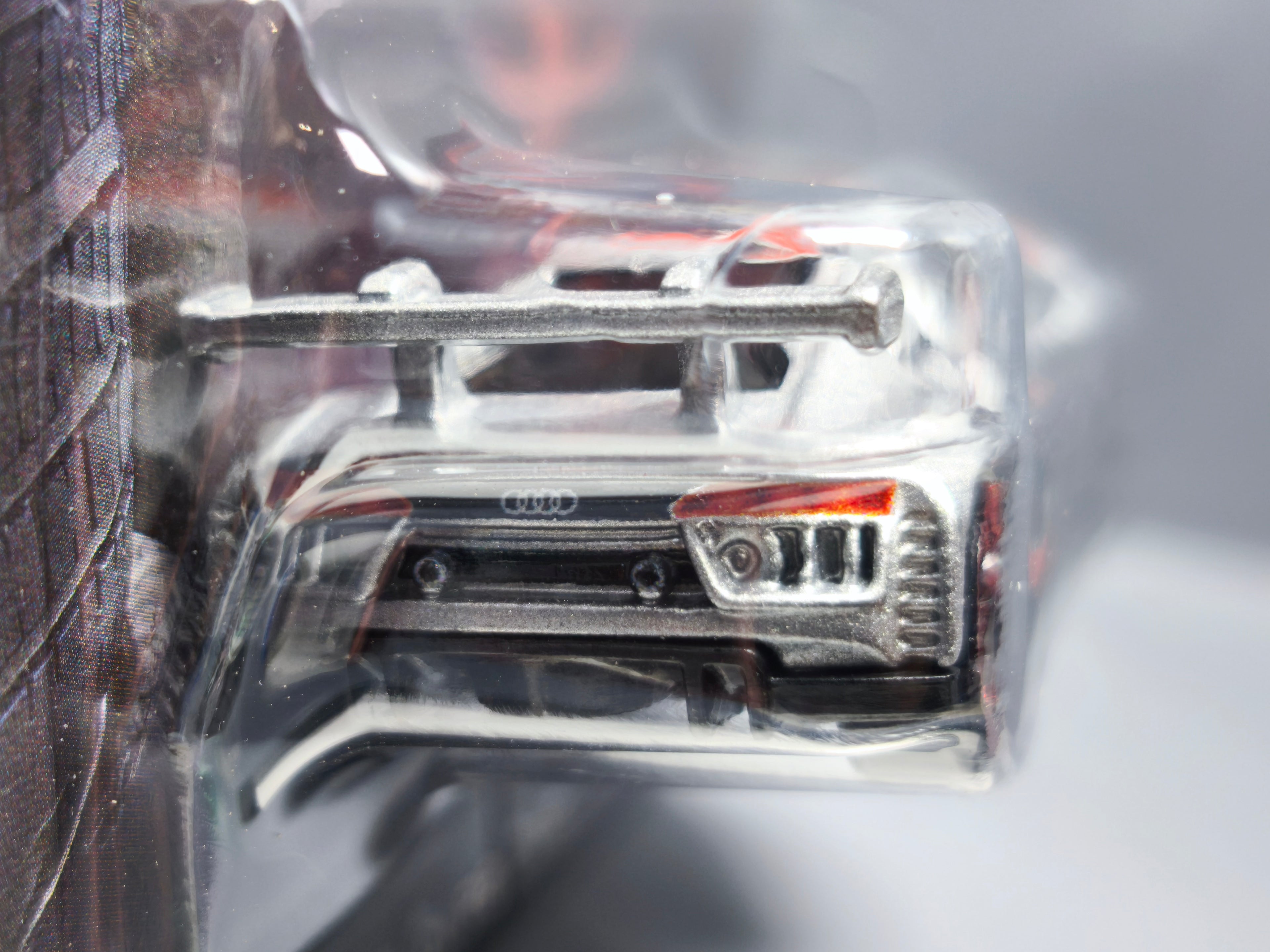 Hot Wheels 2026 Audi Silver series R8 LMS (NP19)