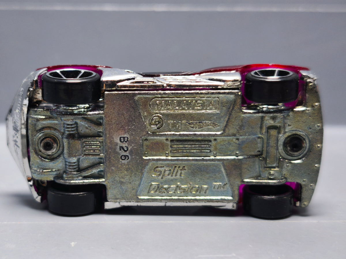 Hot Wheels Split Decision 2009 mainline 090 (A23)