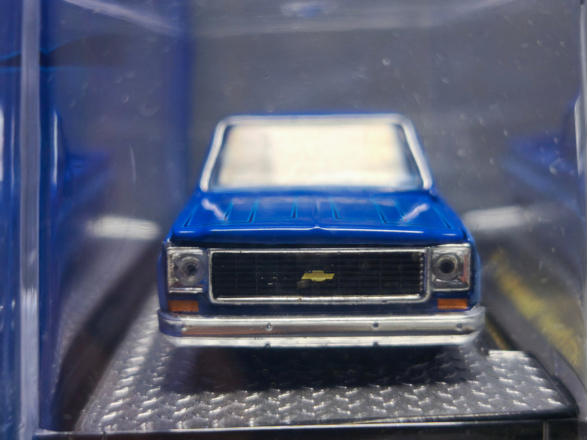 M2 Machines Custom Restyling 1973 Chevrolet Cheyenne Super 10 (NG38)