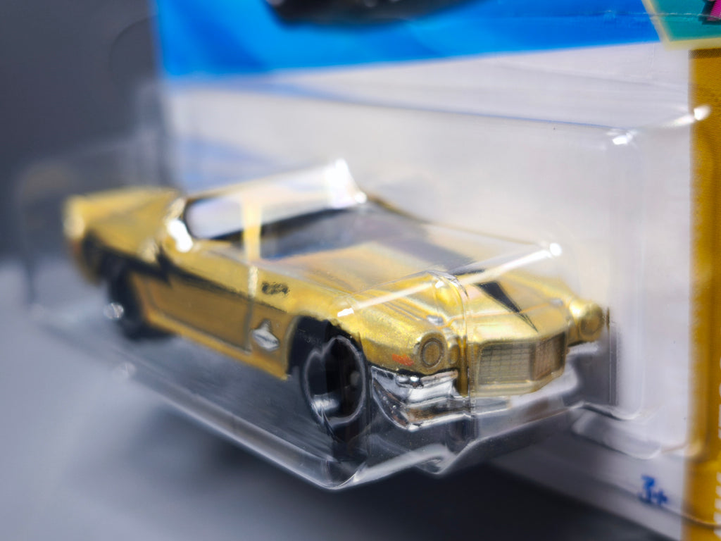 Hot Wheels '70 Chevy Camaro RS 2025-053 (NP09)