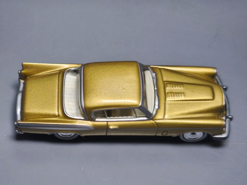 Johnny Lightning 2004 hot rods magazine  1947 studebaker golden Hawk  (A04)