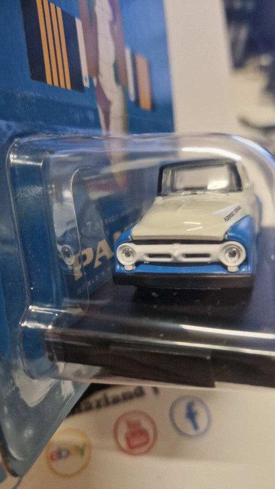 M2 Machines Auto-Drivers 1956 Ford F-100 Truck Pan Am (NG46)