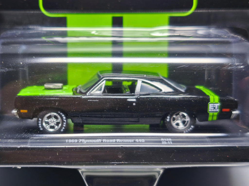 M2 Machines 2025 auto drivers R128 E-T mags 1969 Plymouth Road Runner 440 (NG05)