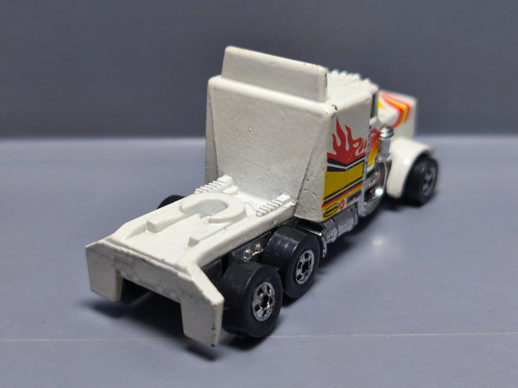 Hot Wheels 1983 version malaysia Long shot (NP31)