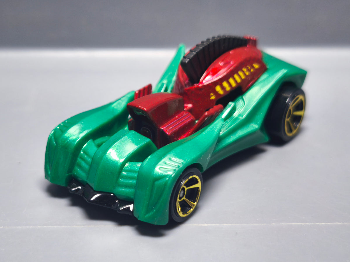 Hot Wheels Troyes soldier 2012-001  (A15)