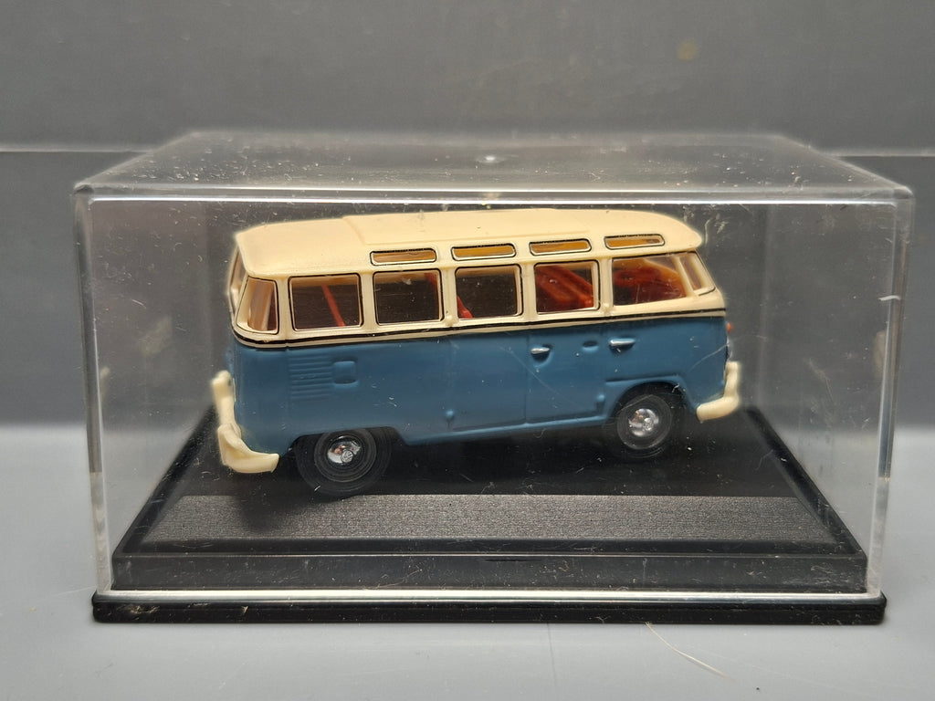 Schuco 1/72 Volkswagen bully samba  (NP31)