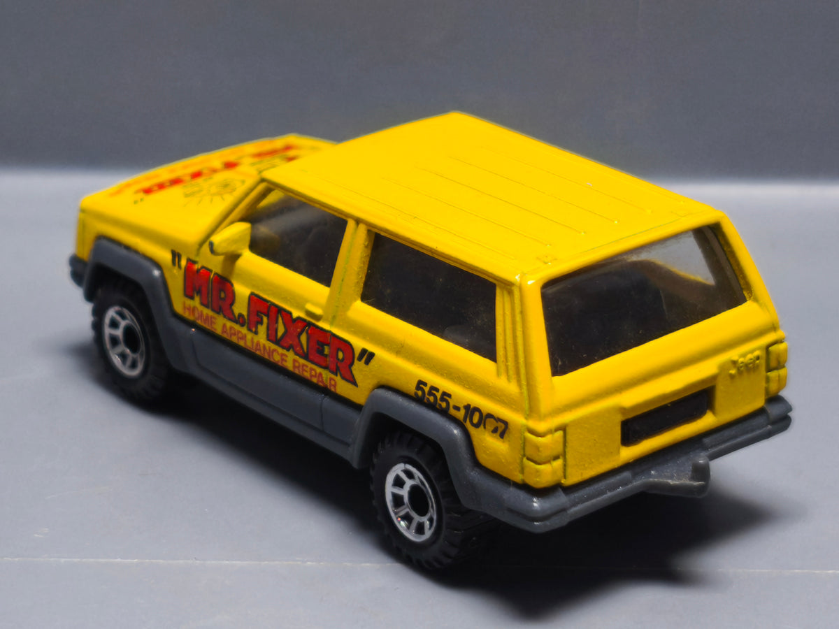 Matchbox 1988 mainline  Jeep cherokee  version  base brillante   (A31)