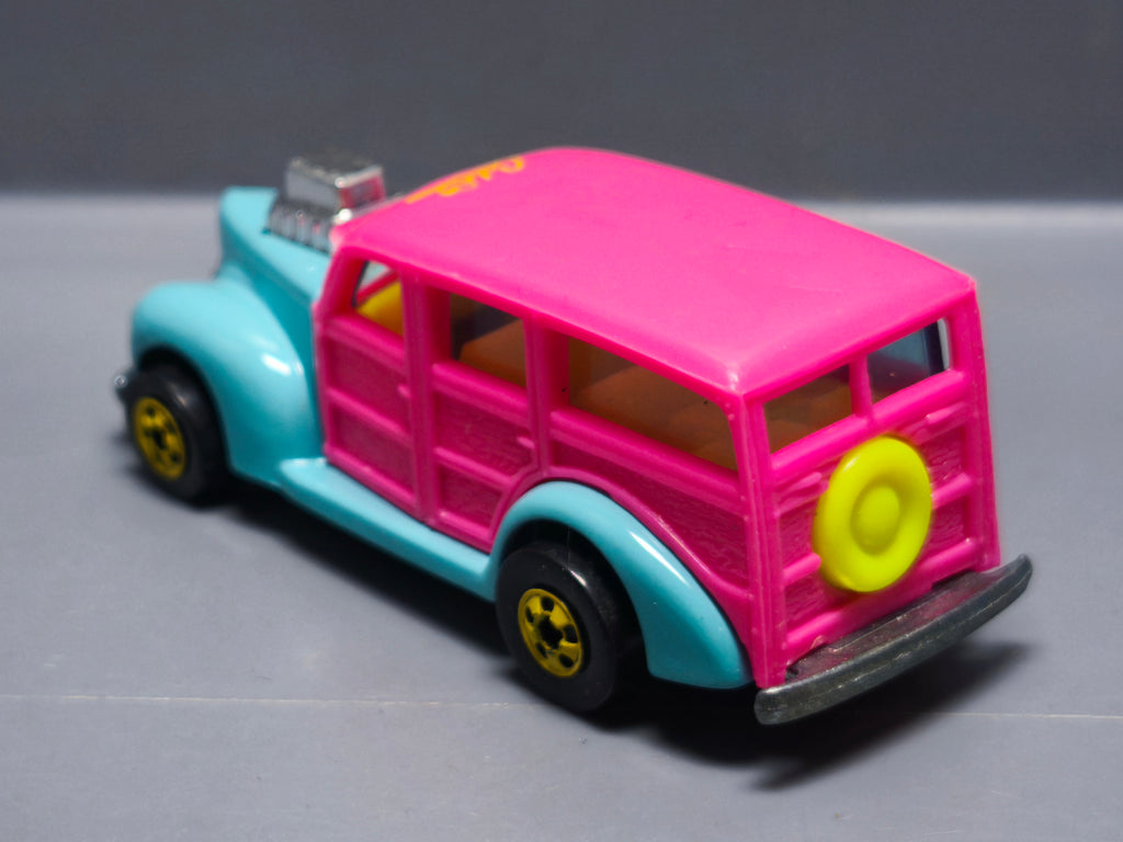 Hot Wheels 1990 california custom  40's woodie   (A29)