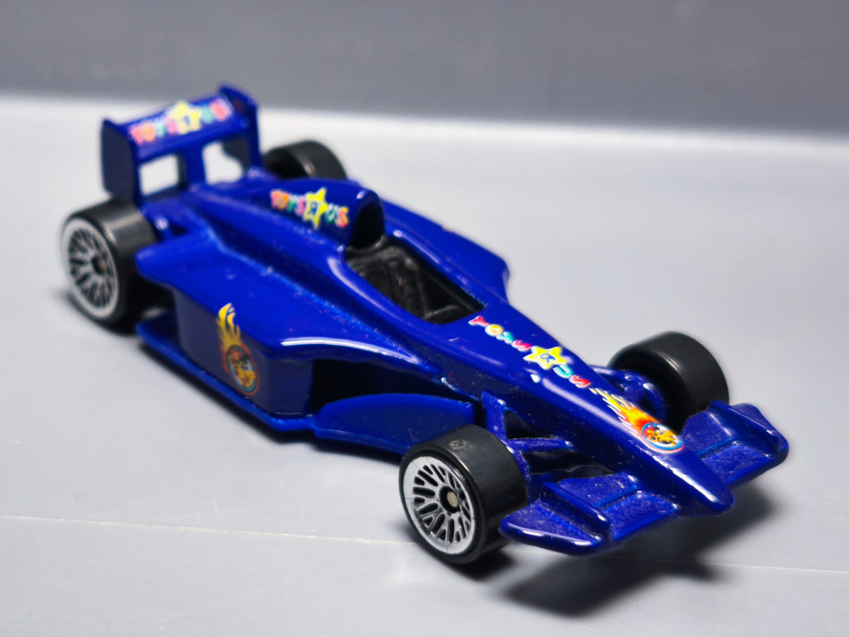 Hot Wheels 2000 promo toys r us GP-2009  (A18)