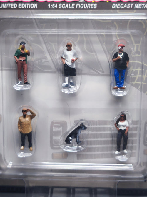 American Diorama 1/64 Curbside Crowd Figure Set (NG01)
