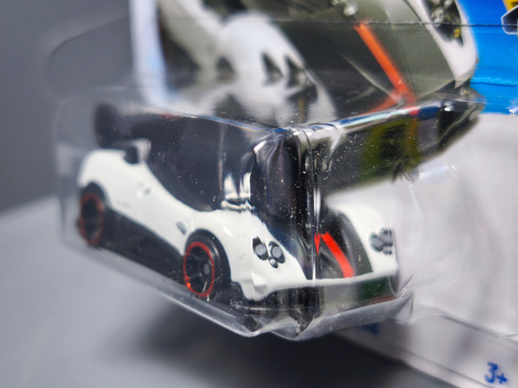 Hot Wheels Pagani Zonda Cinque 2026-026 (NP36)