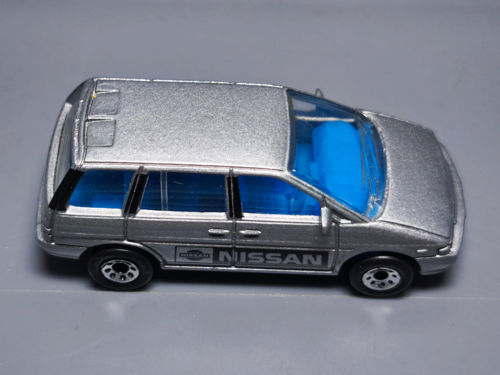 Matchbox 1992/93 mainline  Nissan prairie  (A30)