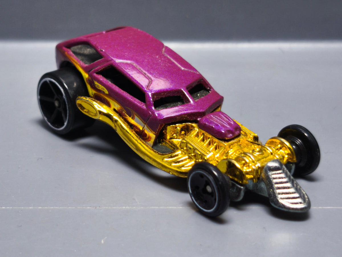 Hot Wheels 2010 mystery Surf crate  (A22)