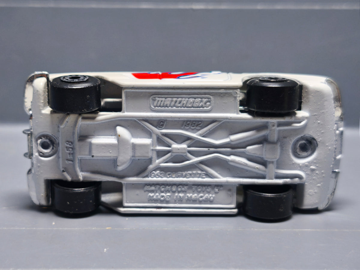 Matchbox 1983 mainline  1962 chevrolet corvette  (A06)