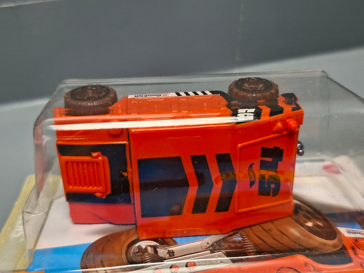 Hot Wheels Humvee 2022-025 bulle fendue  (NP22)
