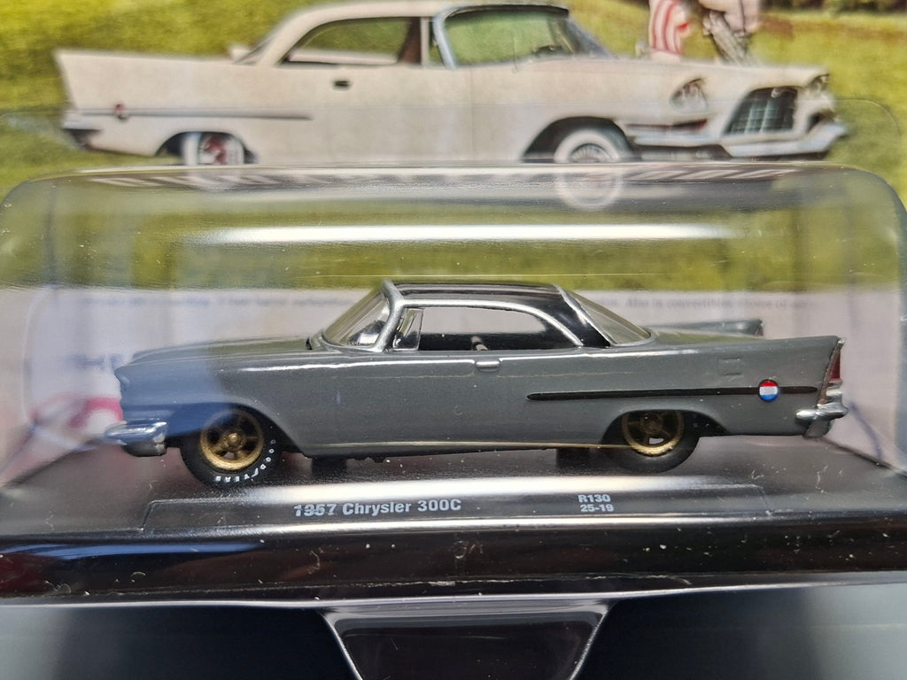 M2 Machines 2025 auto drivers R130 1957 Chrysler 300C (NG52)