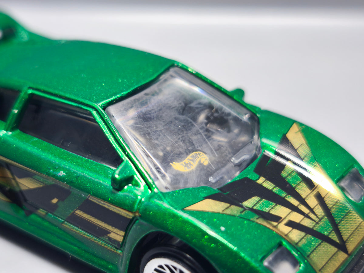 Hot Wheels Zender fact 4 1998-820  (A33)