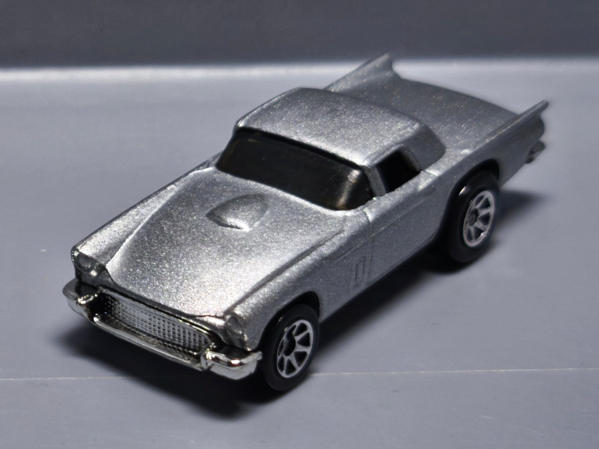 Hot Wheels 1995 exclusive target  57 t-bird    (A18)