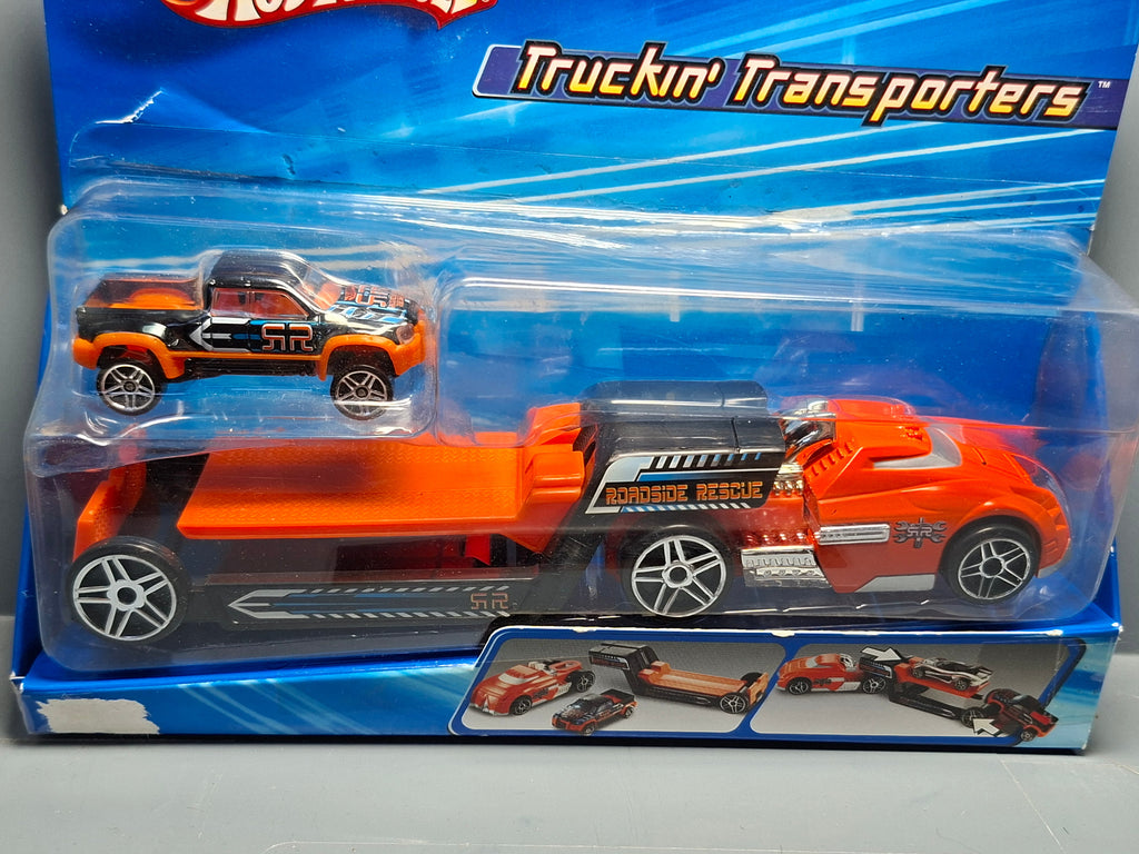Hot Wheels 2004 truckin transporters Mega duty (CT07)