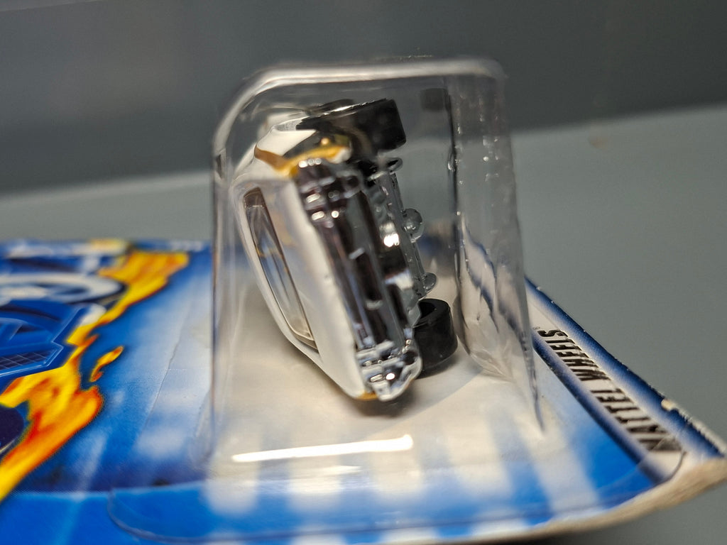 Hot Wheels Olds 442   2000-242 (NP19)
