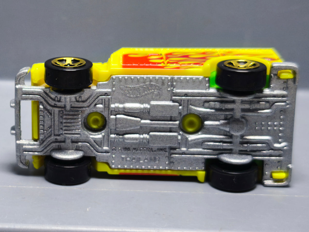Hot Wheels 2004 multipack  Armored truck     (A22)