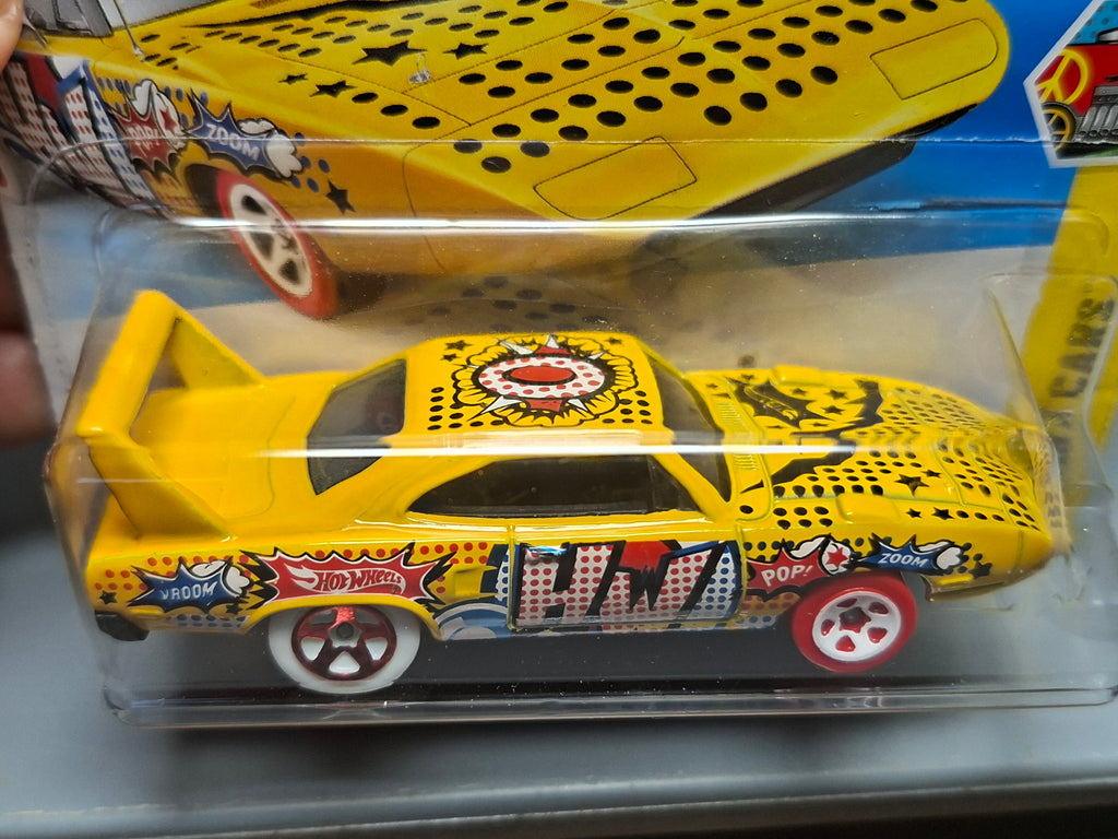 Hot Wheels '70  Plymouth superbird  2025-087 (NP23)