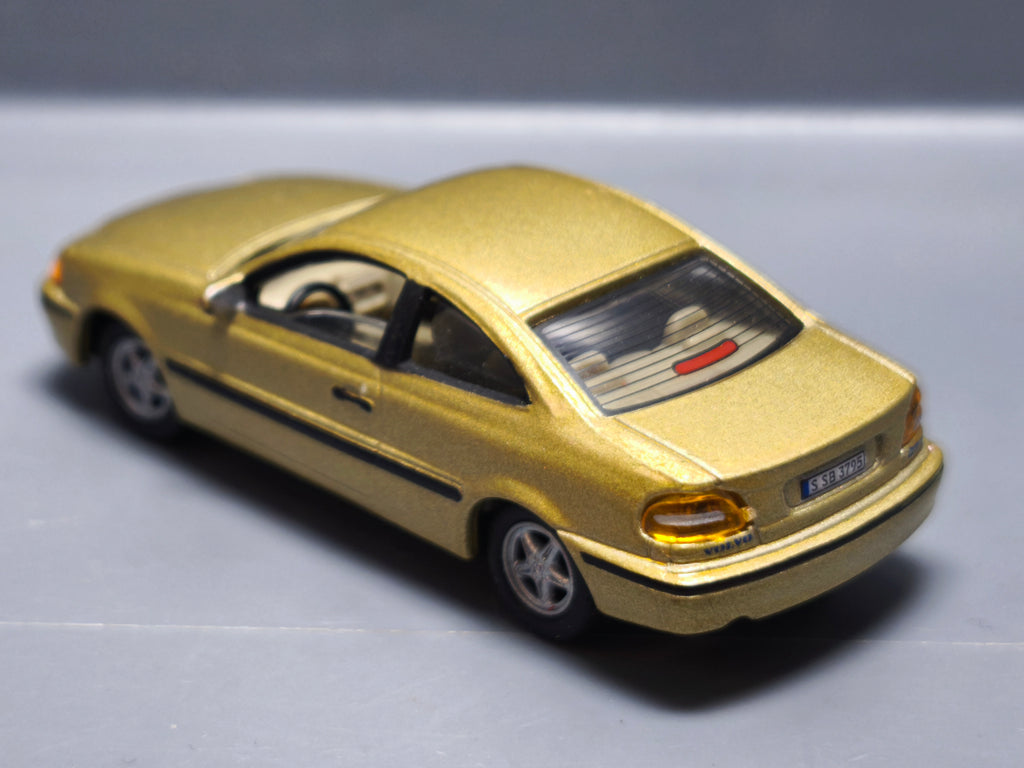 Hongwell 1/72 Volvo C70 (A19)