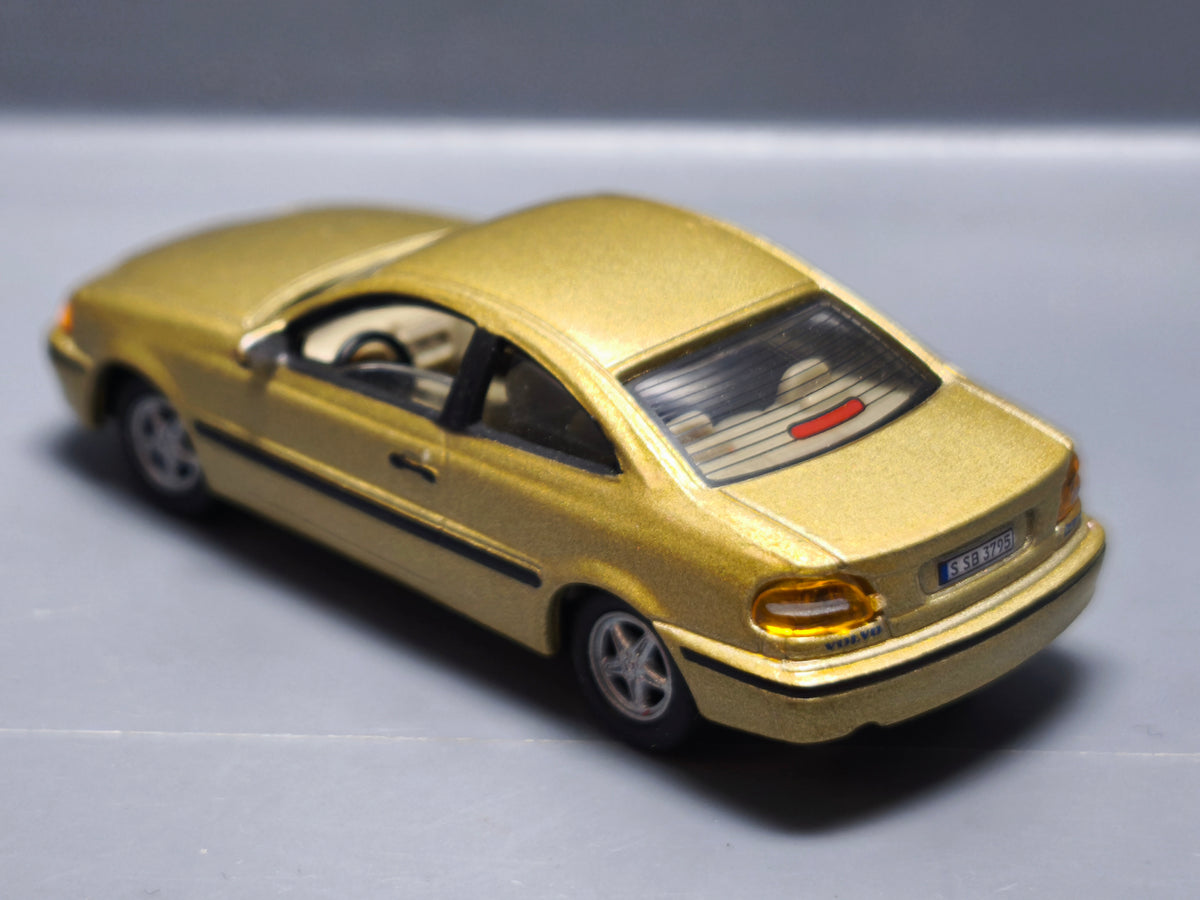 Hongwell 1/72 Volvo C70 (A19)