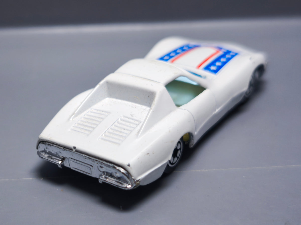 Yatming Road tough Chevrolet racer (A01)