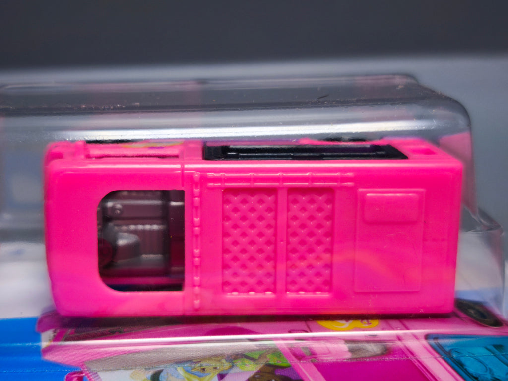 Hot Wheels Barbie Dream Camper 2026-021 (NP36)