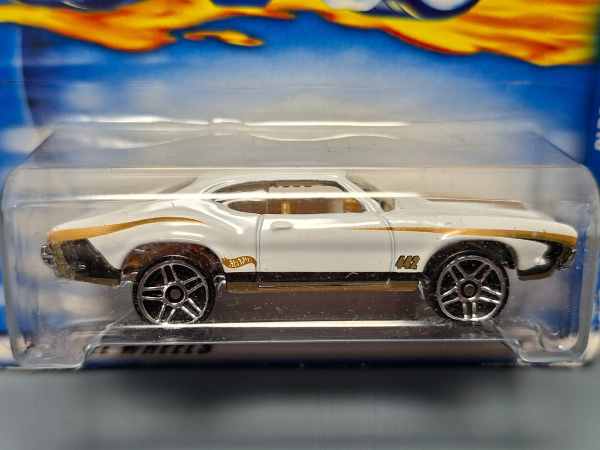 Hot Wheels Olds 442   2000-242 (NP19)
