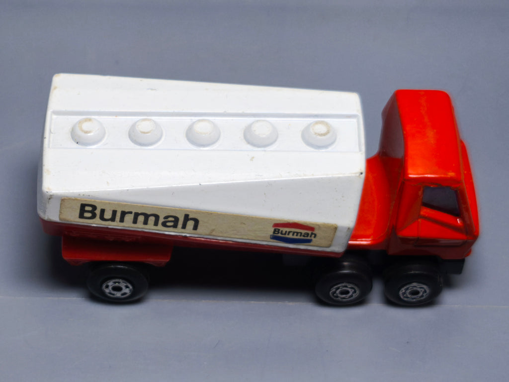 Matchbox 1973 logo à l'avant  Freeway gas tanker burmah (A28)