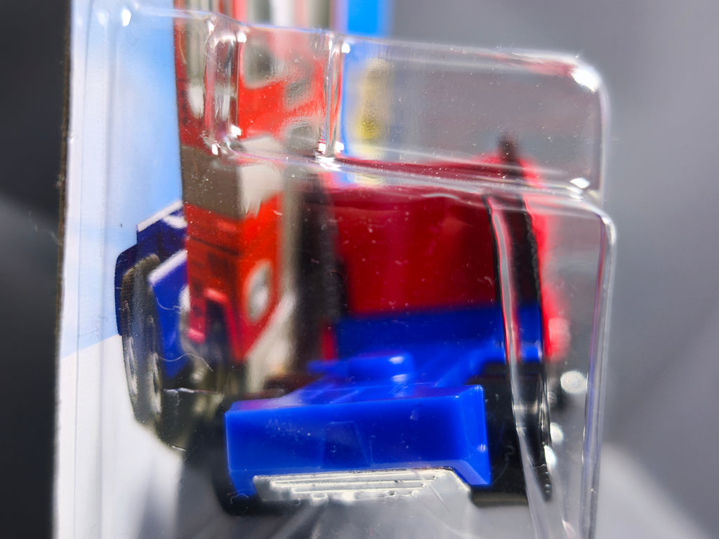 Hot Wheels Optimus Prime Transformers 2026-027 (NP36)