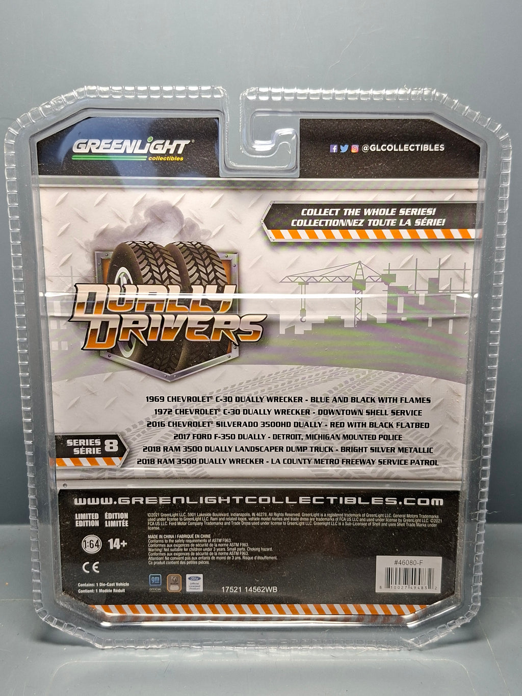Greenlight Dually Drivers 2018 Ram 3500 Dually Wrecker Chase Green Wheels (CT05)