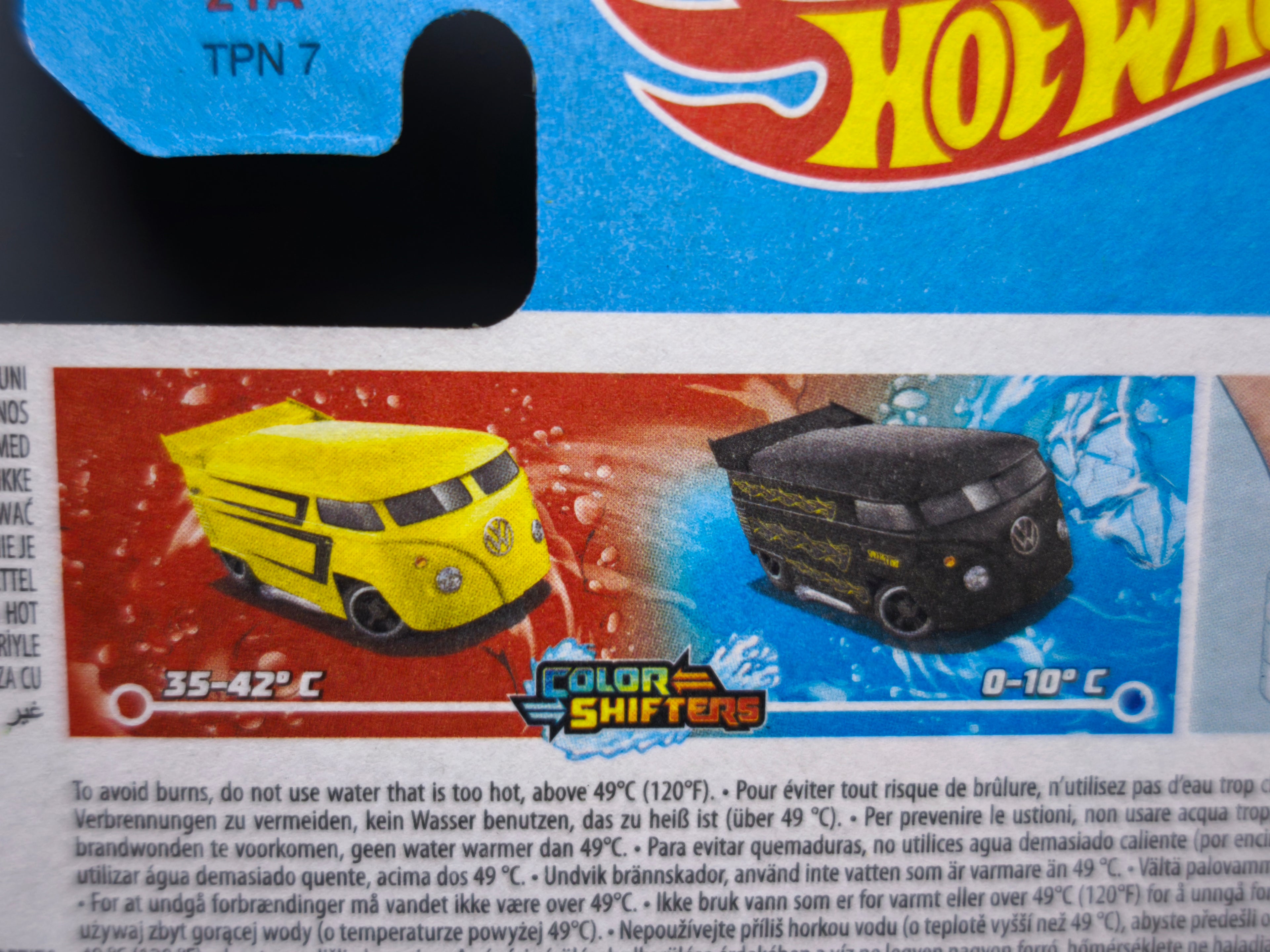 Hot Wheels color shifters Volkswagen Drag Bus (NG08)