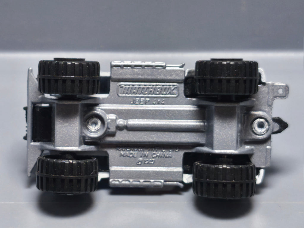 Matchbox 1987 mainline  Jeep 4X4 sans antenne   (A31)