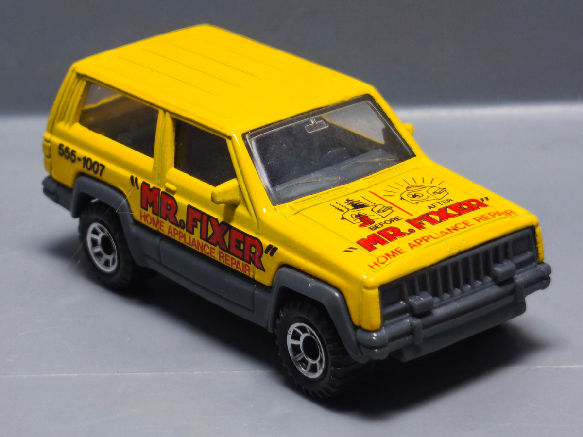 Matchbox 1988 mainline  Jeep cherokee  version  base brillante   (A31)