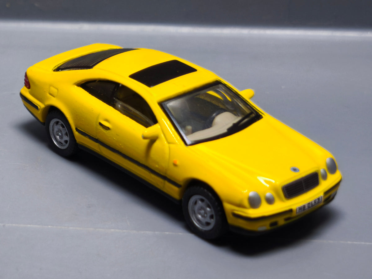 Hongwell 1/72  Mercedes benz CLK (A18)