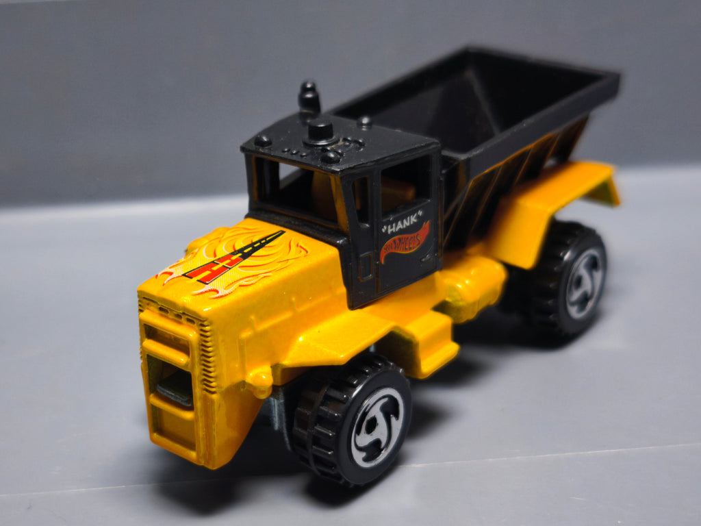 Hot Wheels Oshkosh snowplow  version base metal 2000-233  (A38)