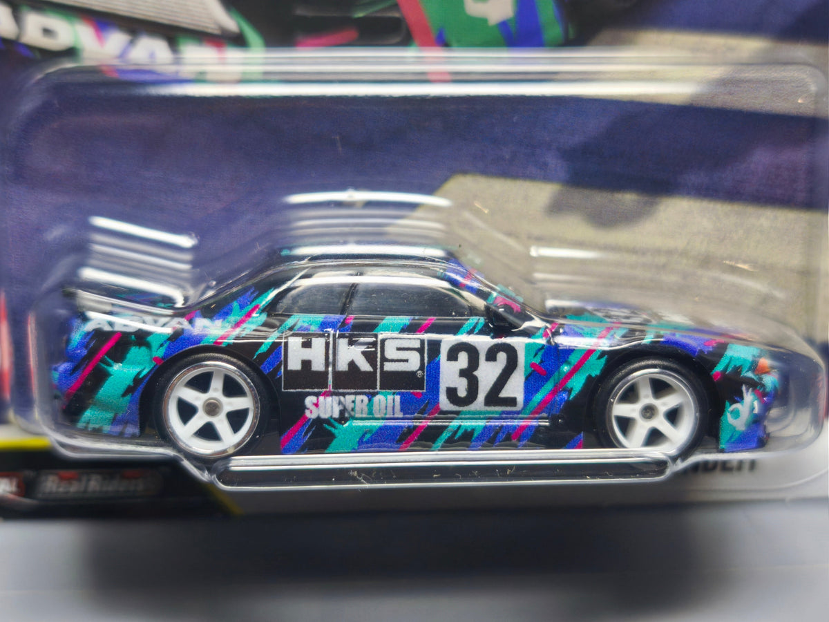Hot Wheels Boulevard Nissan Skyline GT-R (R32) Pandem HKS Advan (NG03)