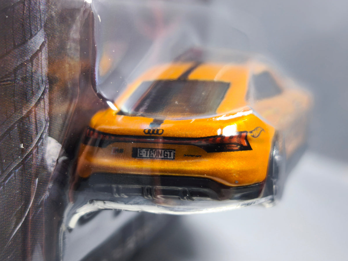 Hot Wheels 2026 Audi Silver series RS E-Tron GT (NP20)