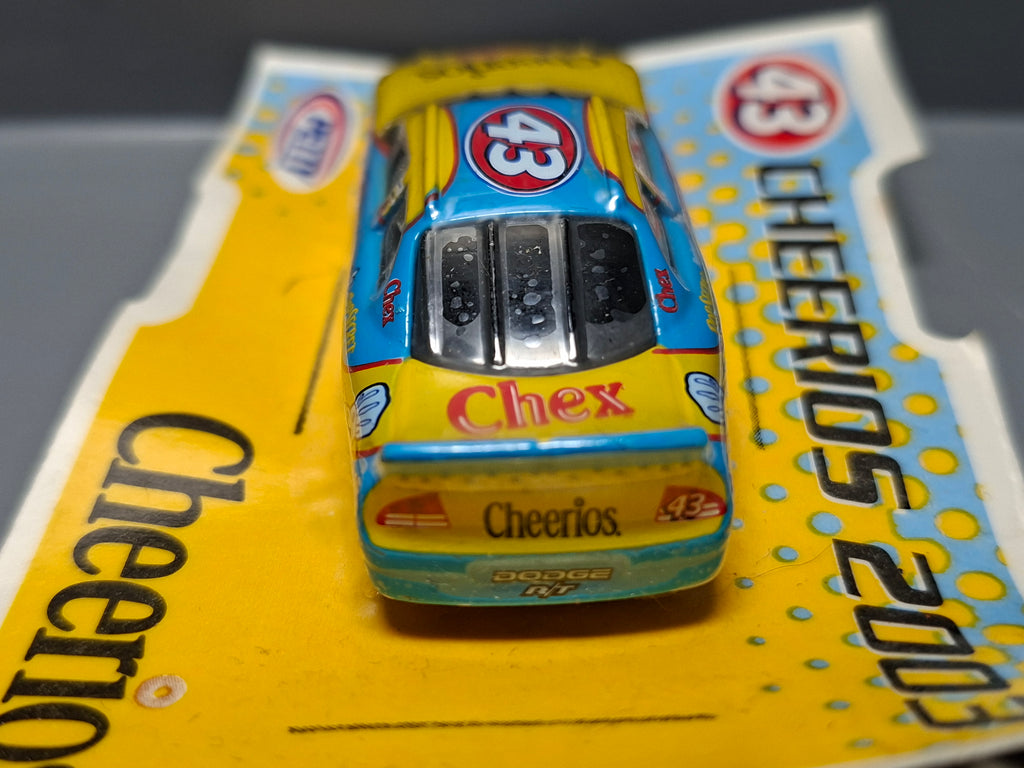 2003 promo cheerios  Dodge charger petty team   (NP31)