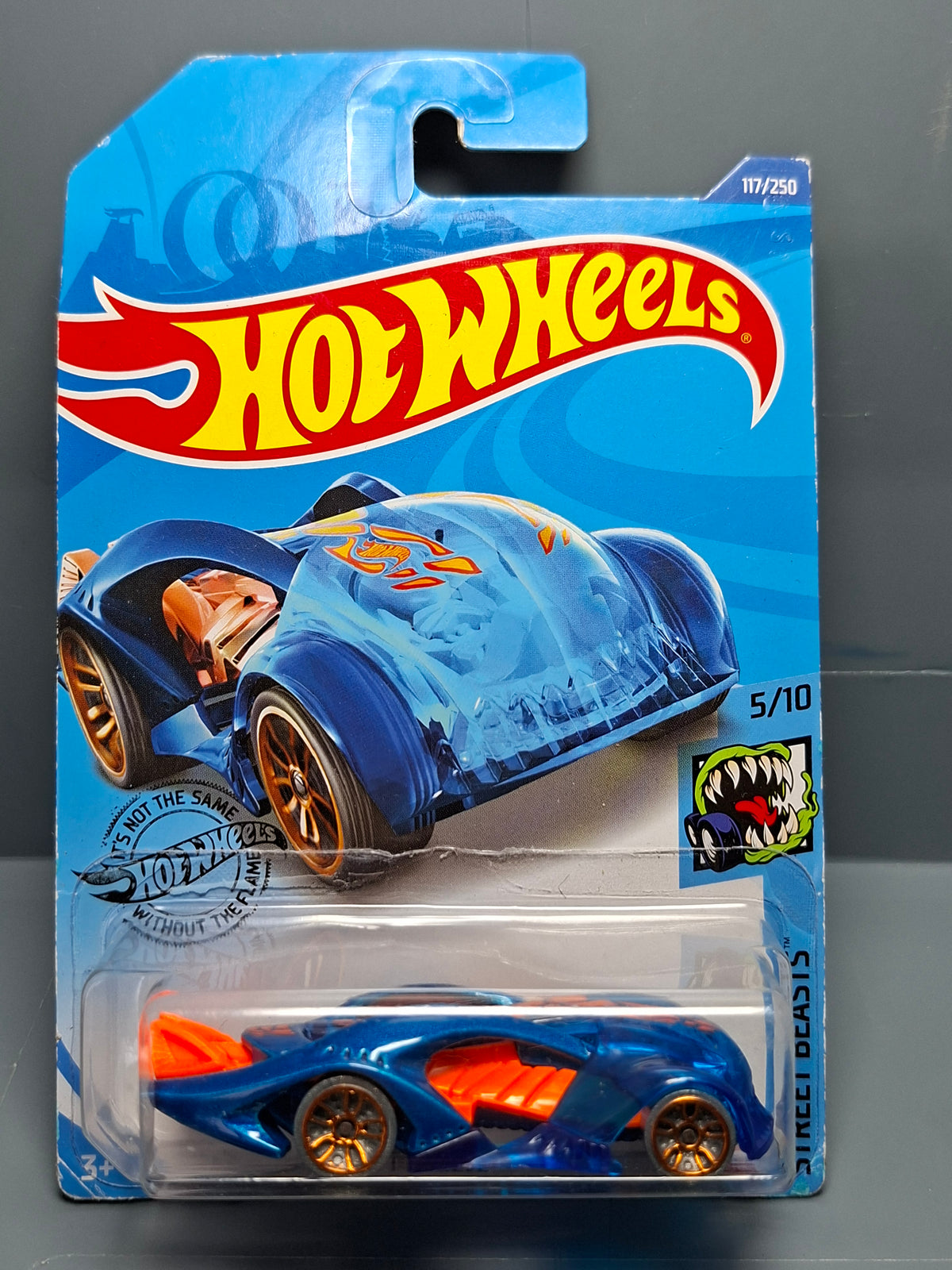 Hot Wheels I-Believe 2020-117 bulle fendue   (NP22)