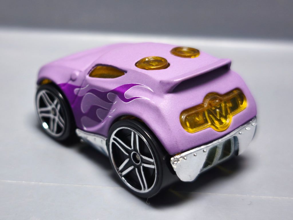 Hot Wheels 2008 egg hunt easter speedsters Rocket box  (A23)