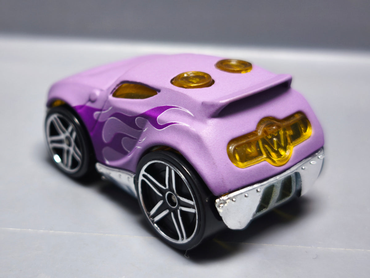 Hot Wheels 2008 egg hunt easter speedsters Rocket box  (A23)