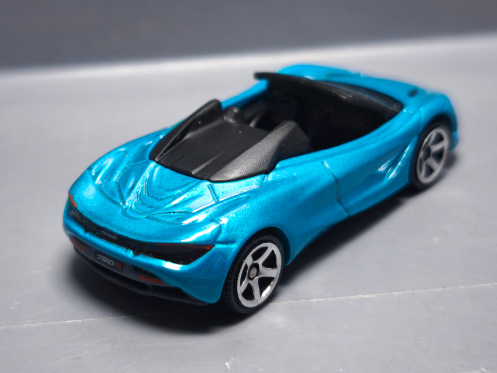 Matchbox  McLaren 720s Spider 2021 -020  (A33)