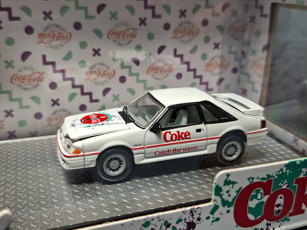 M2 Machines Coca Cola 1990 Ford C-8000 & 1990 Ford Mustang GT (CT07)